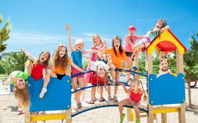LA IMPORTANCIA DE LA SOCIALIZACIÓN EN LOS NIÑOS: LA NECESIDAD DEL JUEGO EN LOS NIÑOS Y CÓMO BENEFICIA LA SOCIALIZACIÓN